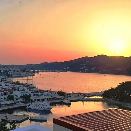 Sunset Colours Apartment